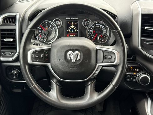 Used 2020 RAM 1500 Big Horn AWD/4WD image 14
