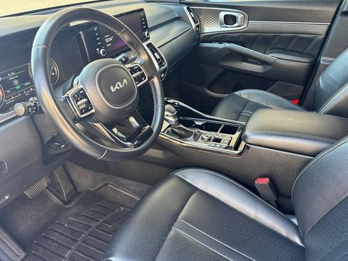 Used 2022 Kia Sorento SX AWD/4WD image 10