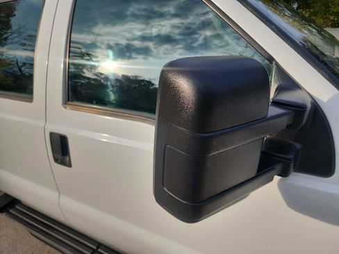 Used 2012 Ford F250 XL w/ Skid Plate Pkg image 17