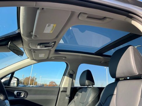 New 2026 Kia Sorento EX w/ EX Premium Package AWD/4WD image 24