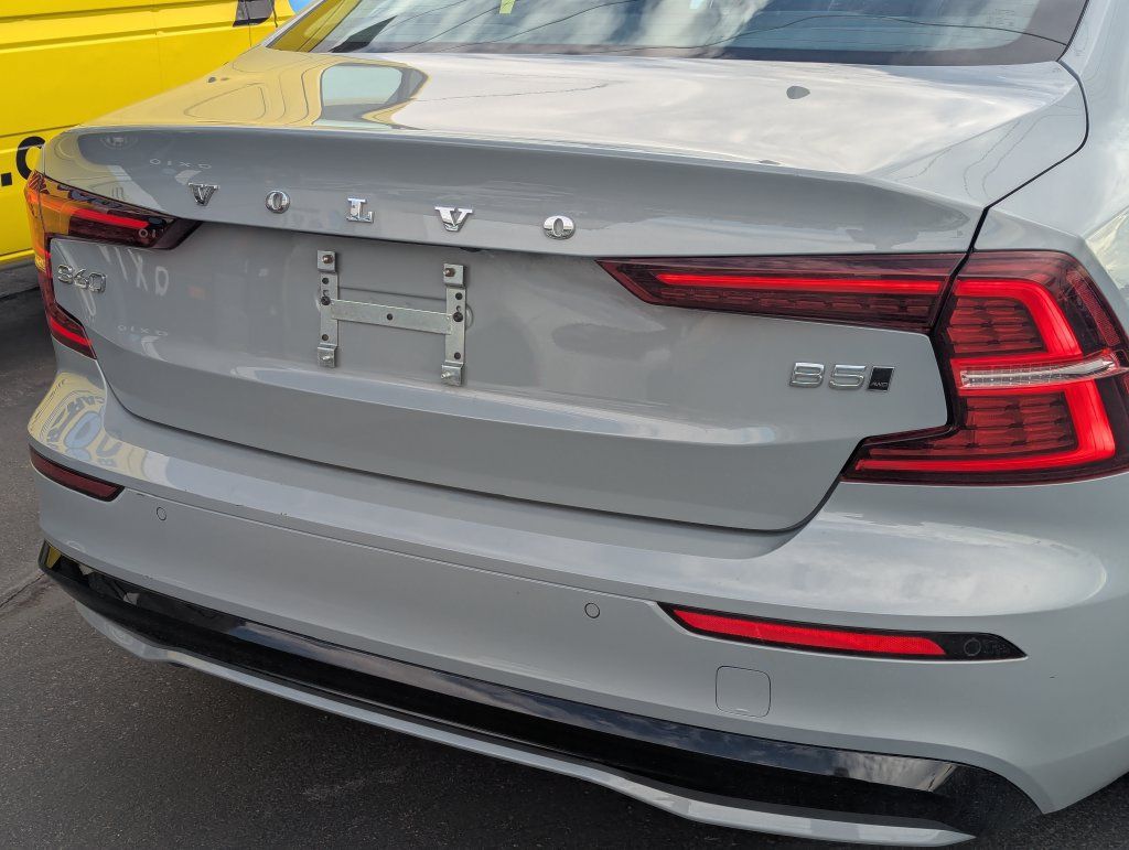 Used 2024 Volvo S60 B5 Core AWD/4WD image 5