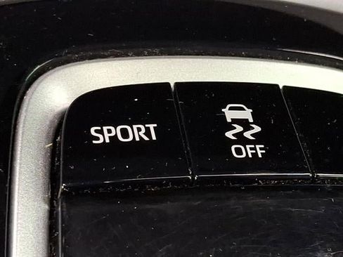 Used 2022 Toyota Corolla SE image 22