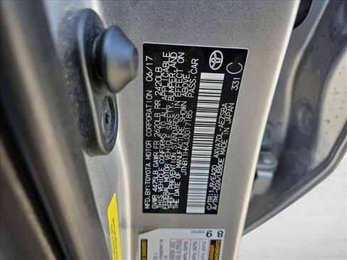 Used 2018 Toyota Camry SE FWD image 21