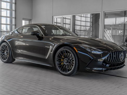 Used 2025 Mercedes-Benz AMG GT 63 image 11