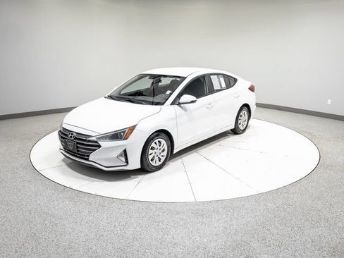 Used 2019 Hyundai Elantra SE w/ Cargo Package FWD image 30