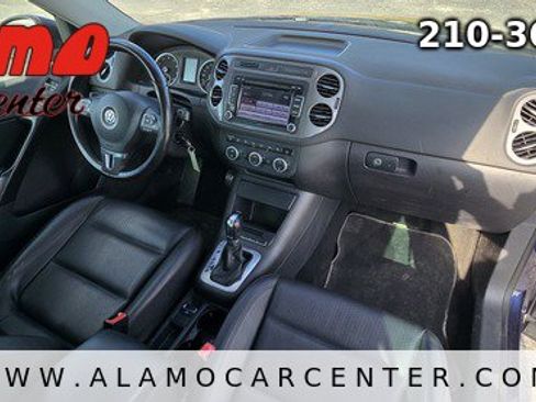 Used 2013 Volkswagen Tiguan S image 16