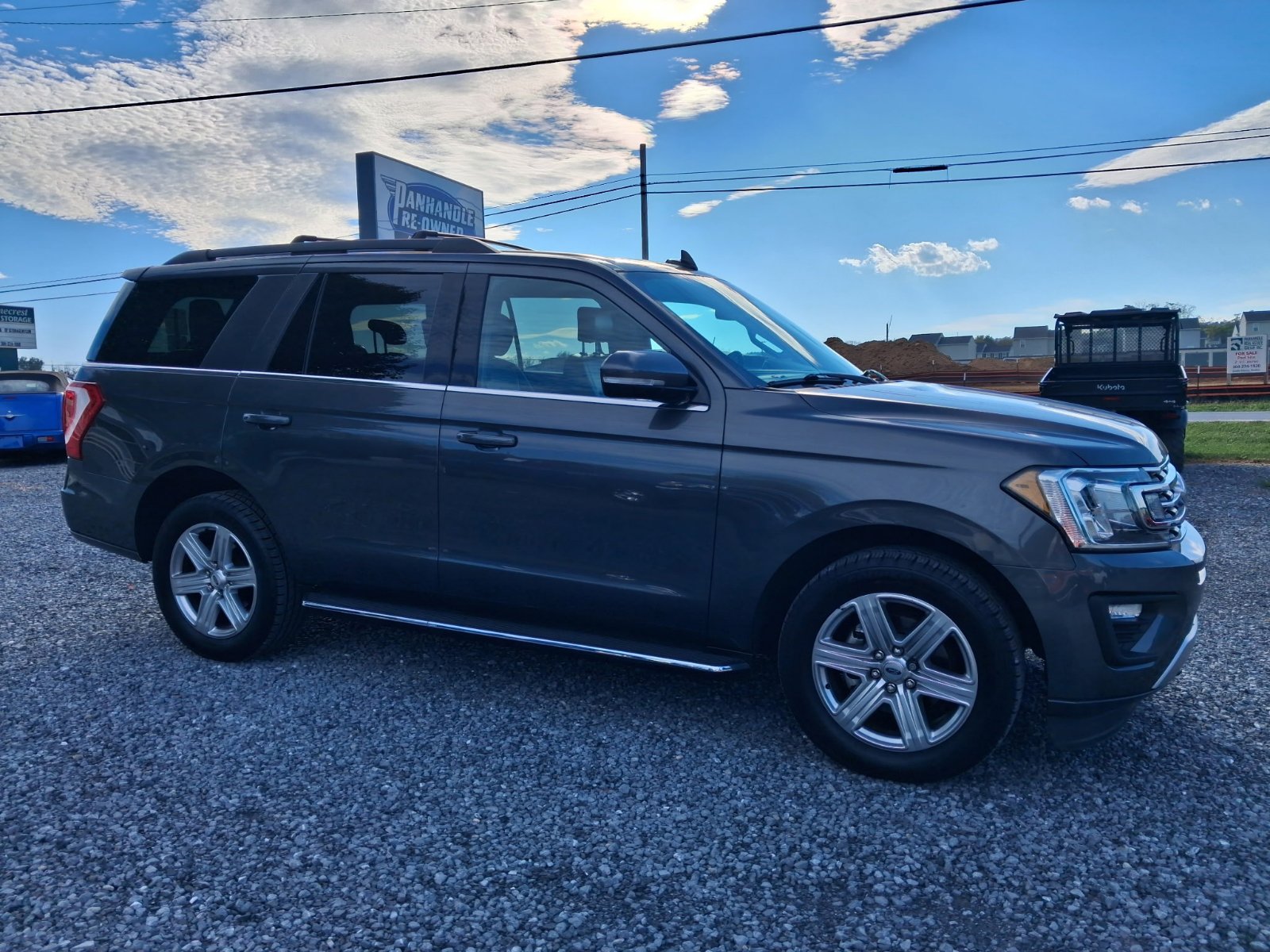 Used 2020 Ford Expedition XLT w/ Equipment Group 202A AWD/4WD image 2