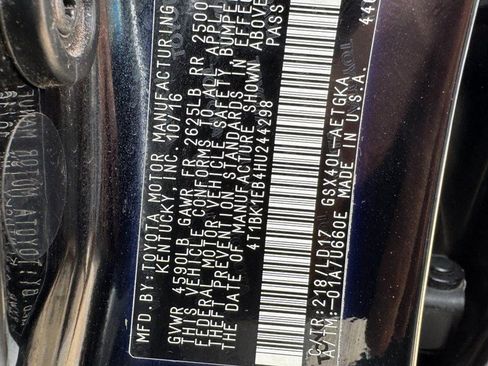 Used 2017 Toyota Avalon XLE w/ All Weather Liner Package FWD image 24
