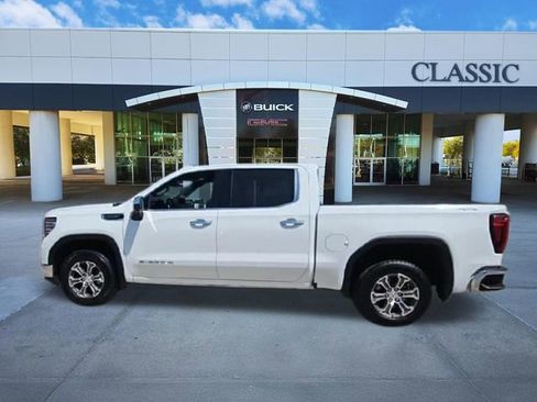 Used 2025 GMC Sierra 1500 SLT image 5