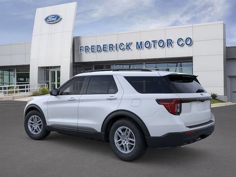New 2026 Ford Explorer Active AWD/4WD image 4