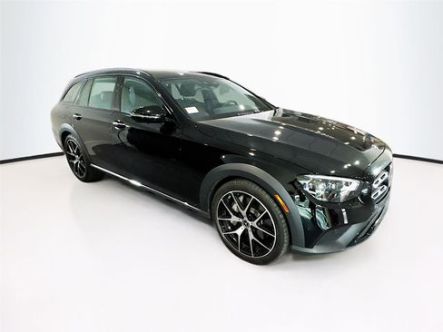 Used 2021 Mercedes-Benz E 450 4MATIC All-Terrain Wagon image 7