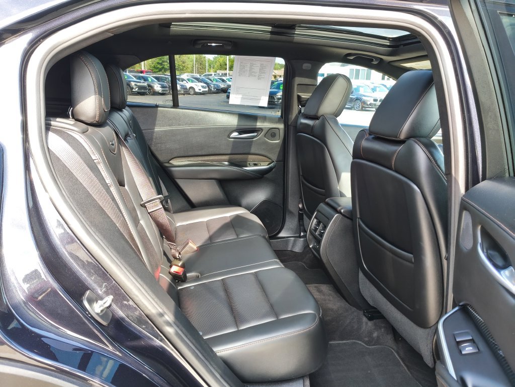 Used 2023 Cadillac XT4 Sport w/ Sun And Sound Package AWD/4WD image 12
