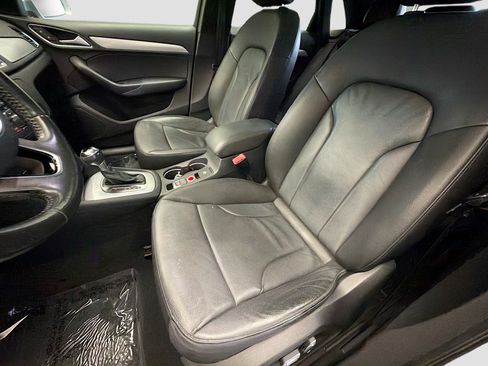 Used 2018 Audi Q3 2.0T Premium w/ Convenience Package image 11