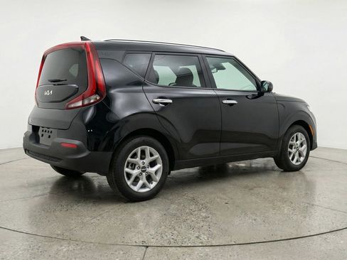 Used 2025 Kia Soul LX w/ LX Technology Package image 9