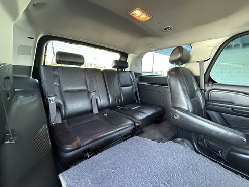 Used 2008 Cadillac Escalade AWD image 22