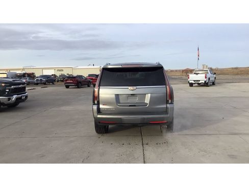Used 2020 Cadillac Escalade Premium Luxury AWD/4WD image 4