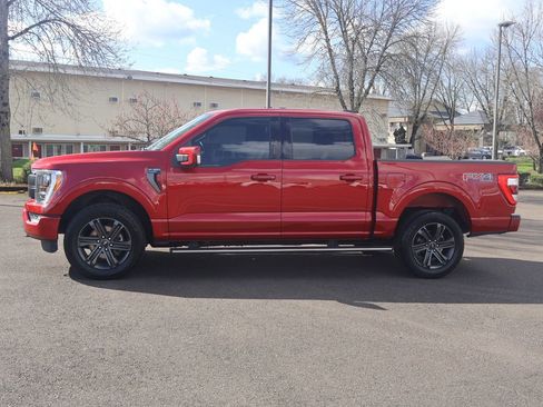 Used 2021 Ford F150 Lariat w/ Equipment Group 502A High AWD/4WD image 3