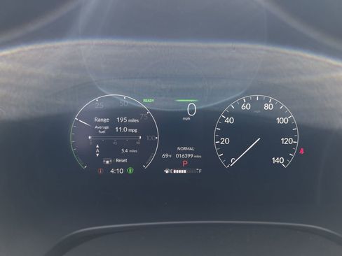 Certified 2025 Honda CR-V Sport Touring image 10