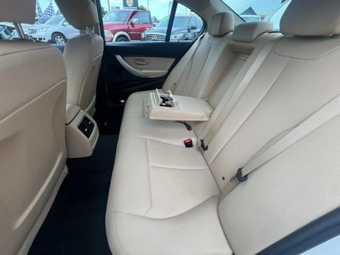 Used 2018 BMW 320i xDrive Sedan AWD/4WD image 36