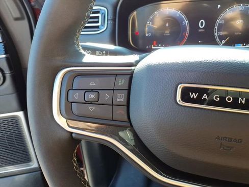 Used 2024 Jeep Wagoneer 4WD w/ Premium Group I image 19
