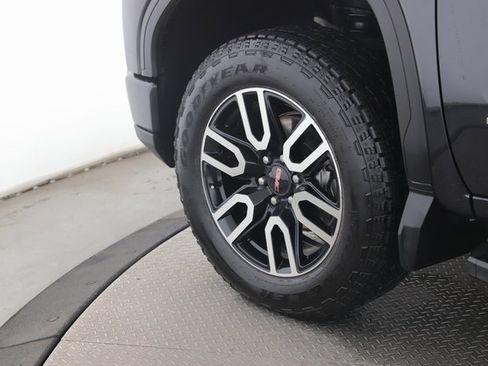 Used 2023 GMC Sierra 1500 AT4 w/ Technology Package image 13