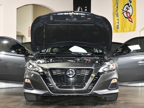 Used 2020 Nissan Altima 2.5 SR w/ Premium Package FWD image 87