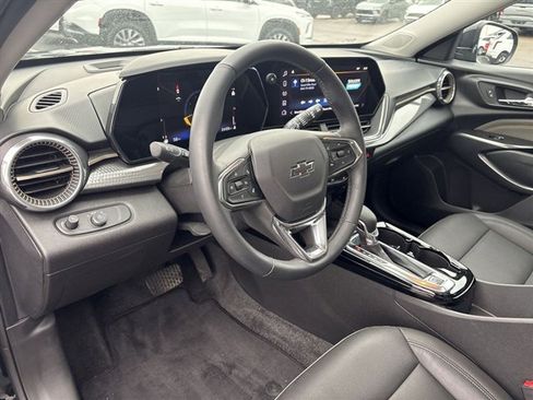 Used 2024 Chevrolet Trax ACTIV w/ Sunroof Package image 10