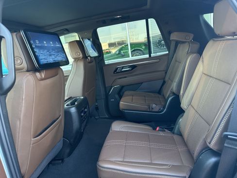 New 2026 Chevrolet Tahoe High Country AWD/4WD image 17