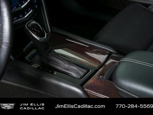 Used 2017 Cadillac XTS Luxury image 18