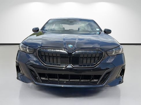 New 2027 BMW 550e xDrive w/ Executive Package AWD/4WD image 8