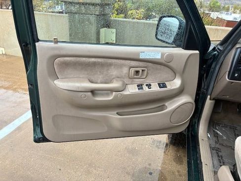 Used 2001 Toyota Tacoma 4x4 Xtracab V6 image 12