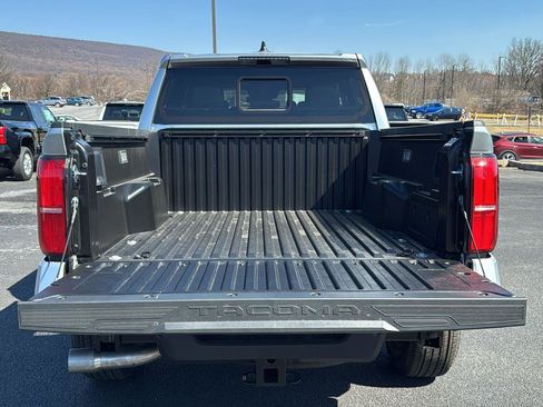 New 2025 Toyota Tacoma TRD Sport AWD/4WD image 7