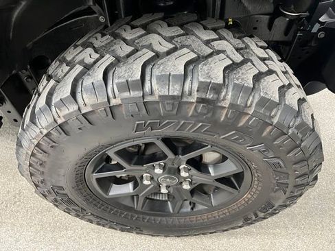Used 2025 Jeep Wrangler Unlimited Sport AWD/4WD image 16