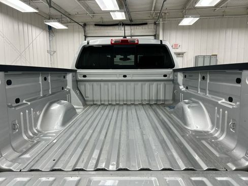 Used 2020 Chevrolet Colorado LT w/ LT Convenience Package AWD/4WD image 23