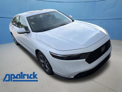 Used 2024 Honda Accord EX image 1