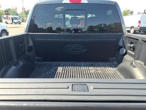 Used 2019 Ford F150 Lariat w/ Equipment Group 502A Luxury AWD/4WD image 14