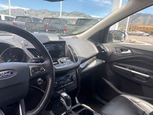 Used 2019 Ford Escape Titanium AWD/4WD image 13