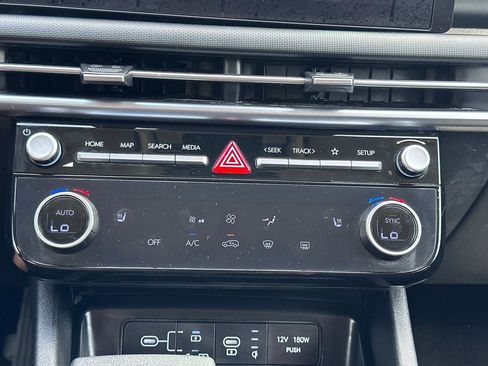 Used 2025 Hyundai Tucson SEL image 32