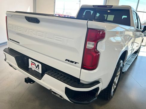 Used 2022 Chevrolet Silverado 1500 RST w/ Convenience Package II AWD/4WD image 8