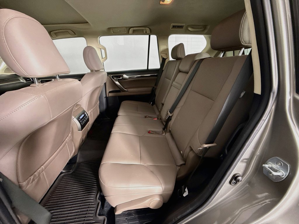 Used 2022 Lexus GX 460 Premium w/ Premium Package AWD/4WD image 20