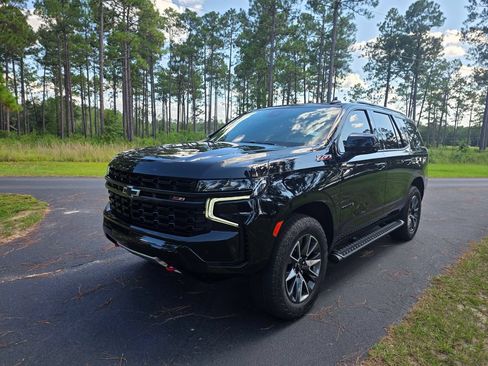 Used 2023 Chevrolet Tahoe Z71 w/ Luxury Package AWD/4WD image 1