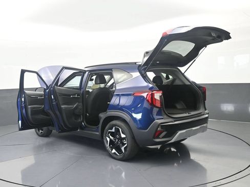 Used 2024 Kia Seltos EX FWD image 74