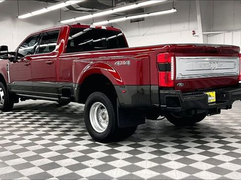 Used 2025 Ford F350 King Ranch image 3