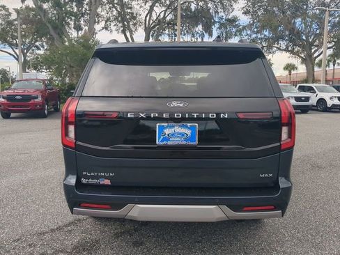 New 2025 Ford Expedition Max Platinum w/ Driver's Package image 21