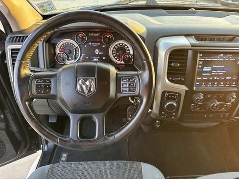 Used 2019 RAM 1500 Big Horn image 24