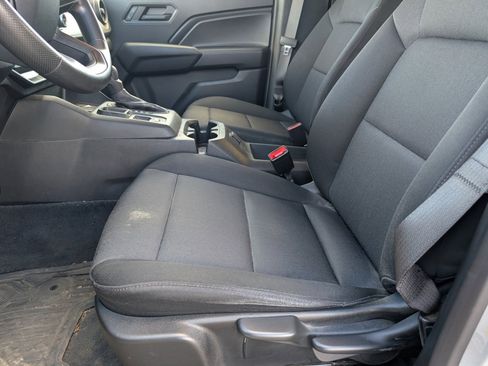 Used 2024 Chevrolet Colorado W/T image 6