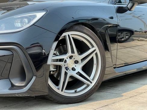 Used 2022 Subaru BRZ Limited RWD image 2