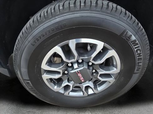 Used 2025 GMC Sierra 2500 SLE w/ SLE Value Package; AWD/4WD image 27