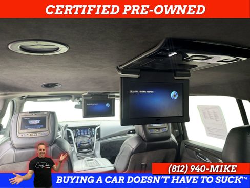 Used 2017 Cadillac Escalade ESV Platinum AWD/4WD image 22