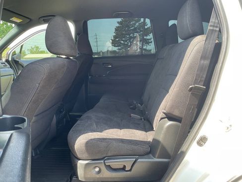 Used 2022 Honda Pilot Sport image 25